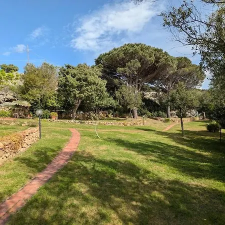 La Casa Vecchia Baja Sardinia *