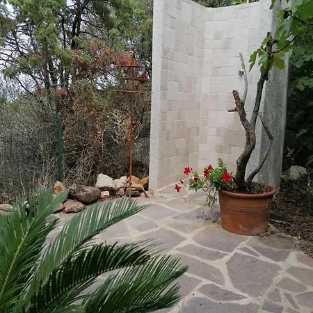 La Casa Vecchia Baja Sardinia Feriehus *