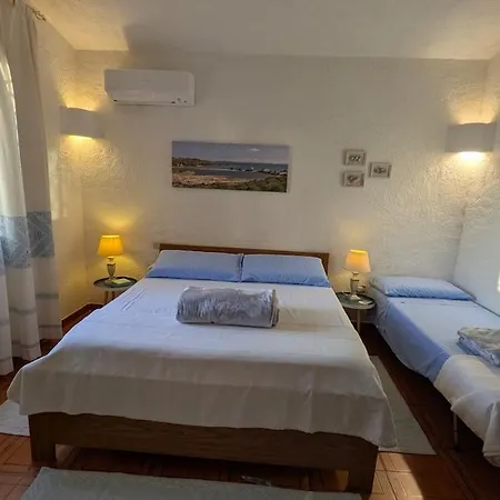 Feriehus La Casa Vecchia Baja Sardinia *