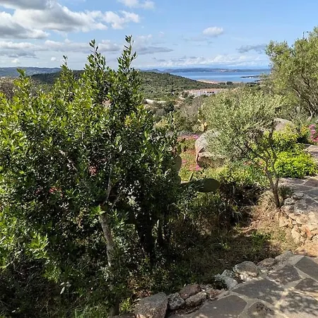 Feriehus La Casa Vecchia Baja Sardinia *