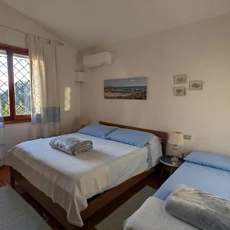 Feriehus La Casa Vecchia Baja Sardinia