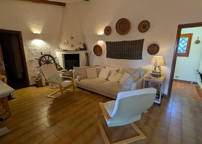 La Casa Vecchia Baja Sardinia *
