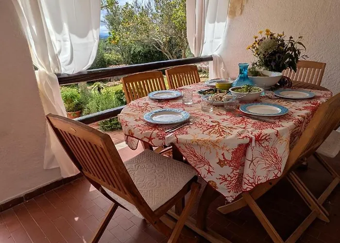 La Casa Vecchia Baja Sardinia Nyaraló *