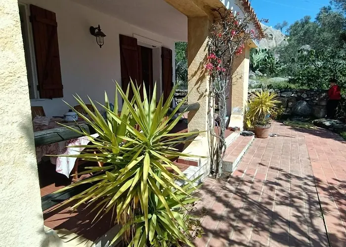 La Casa Vecchia Baja Sardinia