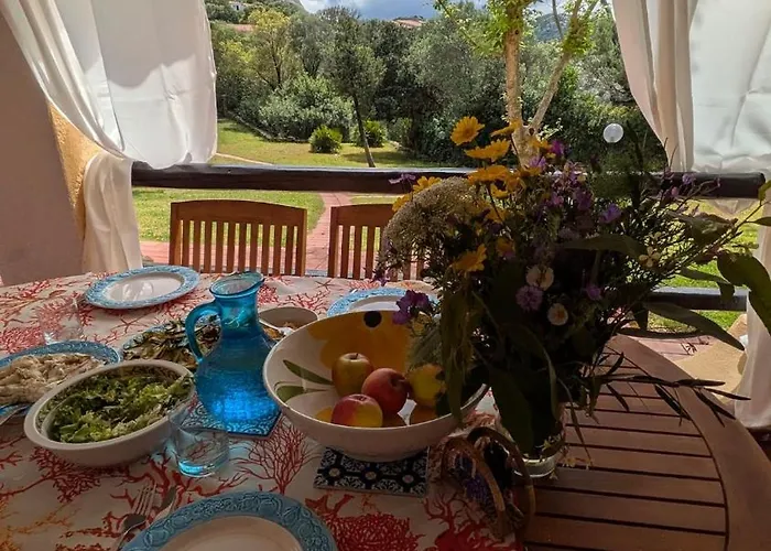 La Casa Vecchia Baja Sardinia Nyaraló *